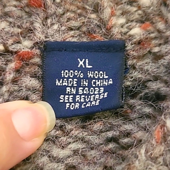 GAP Wool Sweater - Picture 4 of 12